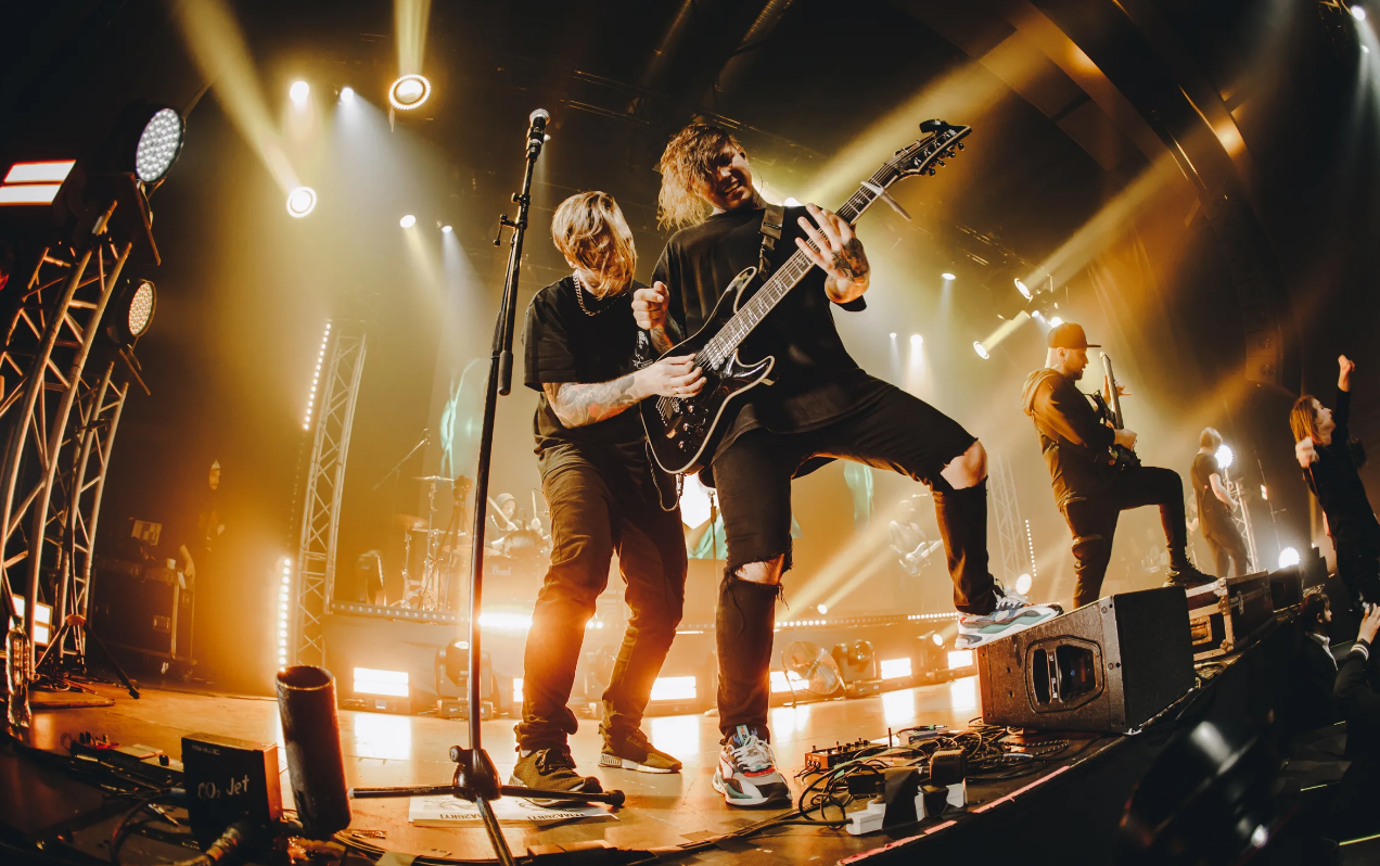 [AMATORY]. 25 ЛЕТ